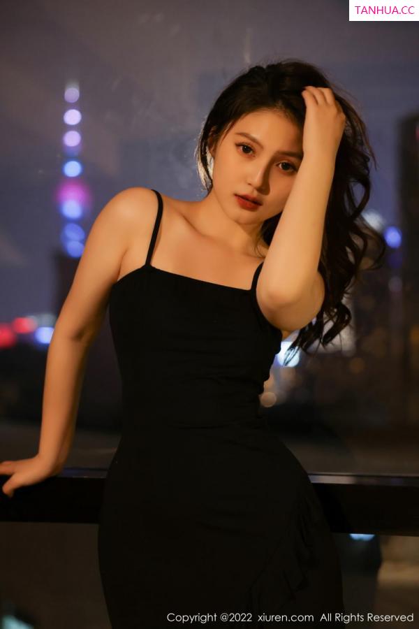 兔妹妹  [XiuRen]高清写真图 2022.02.22 No.4618 你的兔妹妹第25张图片